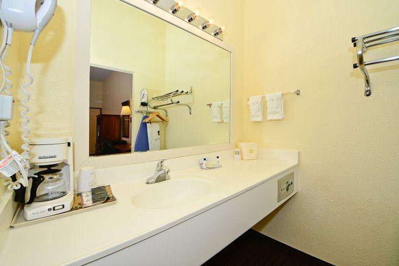Manchester Heritage Inn & Suites 외부 사진